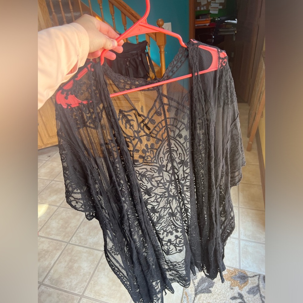 Western kimono worn once for senior pictures